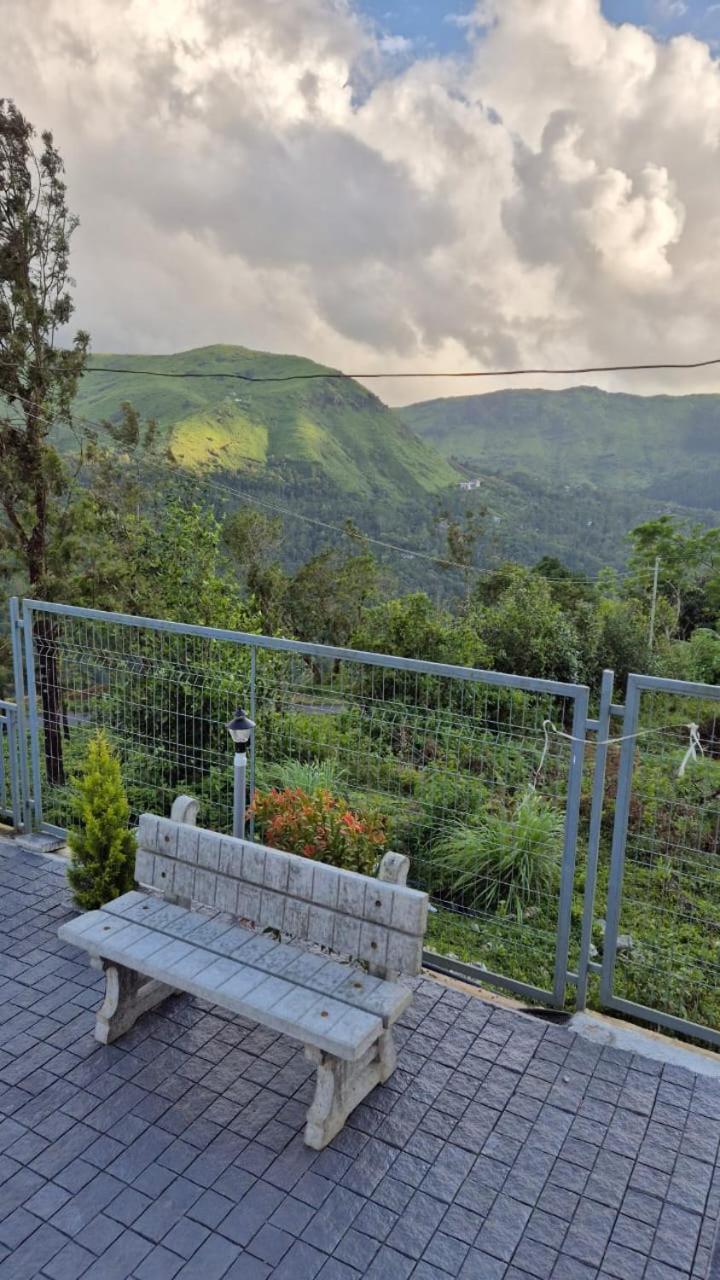 M R Holiday Home Vagamon Buitenkant foto